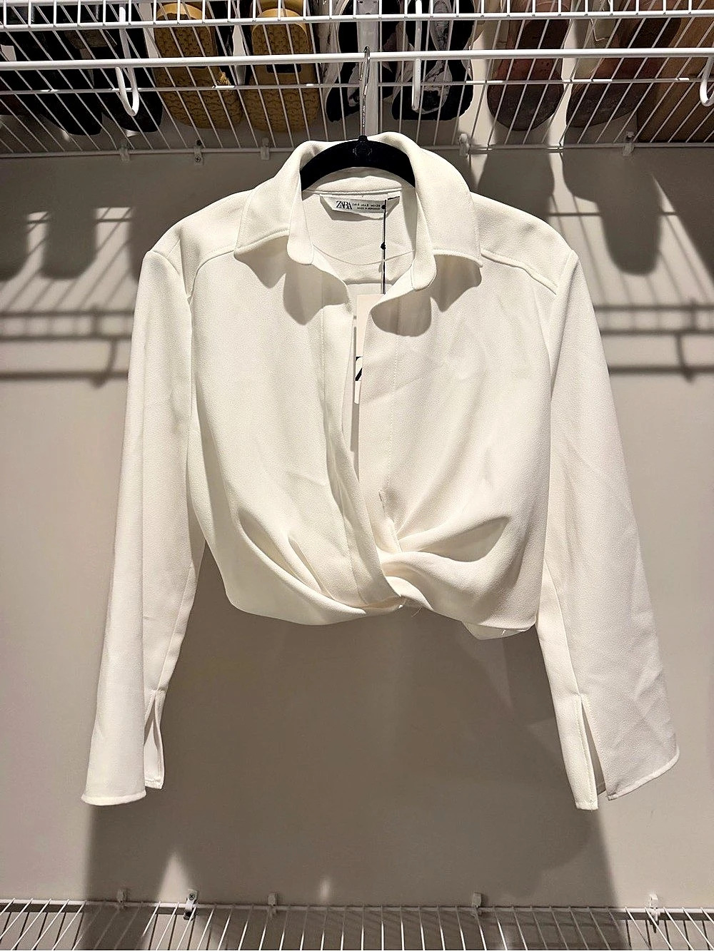 Zara Pleated Cropped Shirt Cropped Jacket in White Size Small
